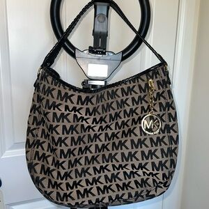 NWOT Michael Kors Hobo Satchel. Black MK Bag.